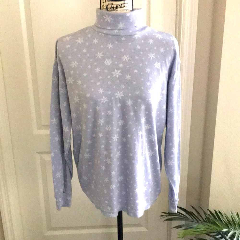 American Weekend turtleneck top.